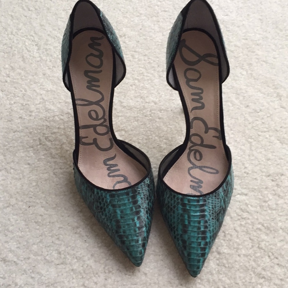 Sam Edelman Turquoise Snake Skin/Black Suede Pump
